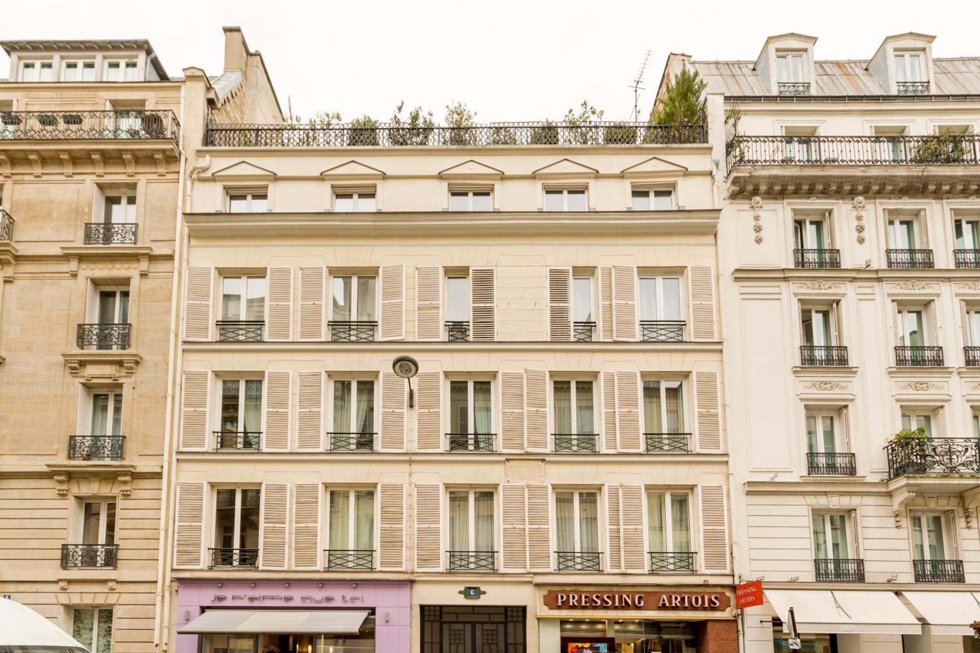 Artois Champs-elysées * Parigi